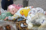 Bé trai kháu khỉnh khoảng 5 tháng tuổi bị người thân bỏ rơi trong thùng rác