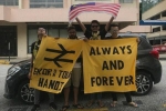 CĐV Malaysia lái xe suốt 1 ngày để đến Việt Nam cổ vũ đội nhà