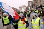 Phe áo vàng tiếp tục kéo về thủ đô Pháp biểu tình