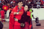 Gia thế giàu có, nhan sắc khả ái của bạn gái cầu thủ Tiến Linh - 'cơn gió lạ' trong đội tuyển Việt Nam