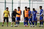 Sau 1 ngày nghỉ 'xả stress' đội tuyển Việt Nam tiếp tục hối hả tập luyện chuẩn bị cho trận đấu với Iraq ở Asian Cup 2019