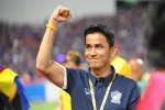 CĐV kêu gọi Kiatisuk trở lại đội tuyển Thái Lan