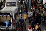 Sân bay Nội Bài hạn chế người nhà đưa tiễn để tránh ùn tắc