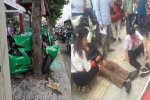 Vụ tai nạn 'nóng' trên phố Sài Gòn: Taxi lao lên vỉa hè, đâm vào gốc cây, đầu xe biến dạng