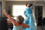 Clip bố mặc váy nhảy cùng con trai khiến gần 50 triệu người xem vì lí do này