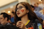 Hotgirl Nhật Lê đáp trả vì bị cho 'dựa hơi' Quang Hải để nổi tiếng