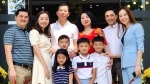 Chân dài Lạng Sơn cùng chồng sắp cưới Cường Đô la đến chúc Tết bố mẹ trong ngày đầu năm mới