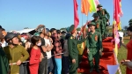 Hơn 100 thanh niên ở Quảng Ngãi viết đơn xin lên đường nhập ngũ