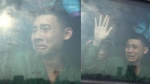 Thanh niên Quảng Ninh mếu máo chia tay mẹ trước khi lên đường nhập ngũ gây ‘bão‘ mạng