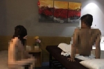 Bắt quả tang nữ nhân viên khoả thân kích dục cho khách ở khách sạn trung tâm Sài Gòn