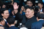 Ông Kim Jong Un chào tạm biệt tại ga Đồng Đăng
