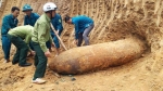 Nghệ An: Múc đất sau vườn, phát hiện quả b.om “khủng“ dài hơn 2,5m
