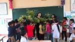 Cô giáo hạnh phúc nhất ngày 8/3 ở Lai Châu: Được học sinh tặng một ‘núi’ hoa rừng