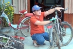 Thầy giáo vùng cao với sáng kiến tặng xe đạp cho học trò nghèo