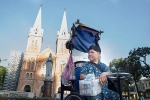Người phụ nữ 40 năm sống ở vỉa hè Sài Gòn