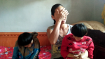 Người phụ nữ đáng thương nhất ngày 8/3 ở Nghệ An: Một mình nuôi chồng bại l.iệt và hai con t.eo n.ão