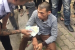Hà Nội: Móc trộm điện thoại của nữ sinh tại bến xe buýt, gã đàn ông bị tóm gọn