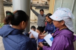Vụ hàng chục học sinh Bắc Ninh nhiễm sán: 'Con tôi được xét nghiệm không nhiễm sán nhưng vẫn được bệnh viện chỉ định uống thuốc'