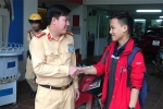Hà Nội: Nam thanh niên bất ngờ nhận được xe máy sau gần 1 năm mất trộm