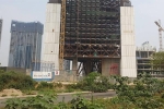 Tháp đôi 10.000 tỷ giữa lòng thủ đô: Gần thập kỷ hoang tàn