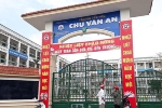 Thịt gà bốc mùi vào trường Chu Văn An: Nhà trường cúi đầu nhận lỗi