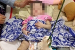 'Mẹ nuôi' đánh bé gái 1 tuổi đến gãy chân chỉ vì biếng ăn, hay khóc