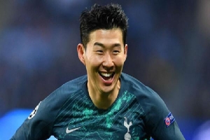 Son Heung Min ghi tên mình vào lịch sử Champions League