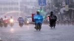 NÓNG: Đêm nay, Nghệ An cần đề phòng lốc xoáy và mưa đá
