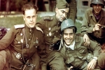 Khoảnh khắc hiếm hoi trong Thế chiến II: Khi quân đội Nga - Mỹ ôm nhau trong 'tình bạn'