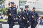 4 thiếu niên Singapore đóng giả cảnh sát để trộm tiền