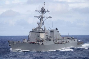 Hai tàu chiến Mỹ áp sát đảo nhân tạo phi pháp của Trung Quốc ở Trường Sa