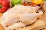 Những bộ phận nào của gà cần tránh ăn để không mang bệnh?