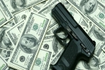 Nữ cảnh sát Mỹ chi 7.000 USD thuê sát thủ ám hại chồng