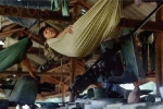 Chiến trường K: Lính tình nguyện Việt Nam sống chung với hổ, ngủ chung với địch - Những khẩu AK đã lên đạn