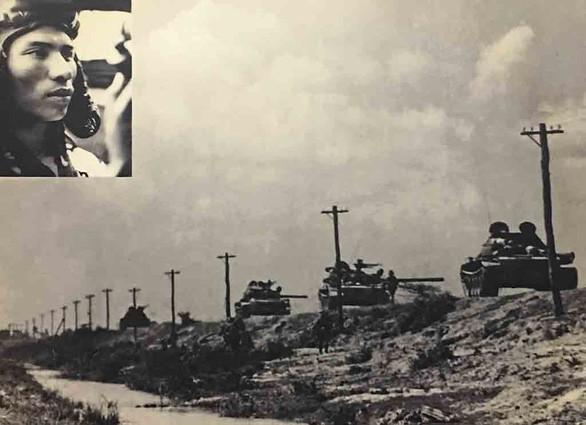 Xe tăng Quân tình nguyện Việt Nam tiến về giải phóng Phnom Penh. Ảnh tư liệu.