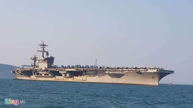Tàu sân bay USS Carl Vinson của Mỹ đến thăm Đà Nẵng vào tháng 3/2018. Ảnh: Hải An.