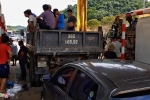 Người dân chặn kín 6 làn xe tại BOT Hoà Lạc - Hoà Bình, chủ đầu tư kêu cứu