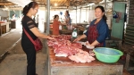 Giá lợn hơi trên thị trường Lào Cai bất ngờ tăng mạnh trở lại do khan hiếm nguồn cung