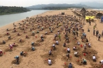 Gần 300 người Đài Loan đắp tượng cát để lập kỷ lục Guinness
