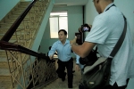 Cảnh Nguyễn Hữu Linh chạy trốn ống kính phóng viên
