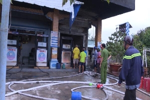 Vĩnh Long: Cây xăng của ông chủ 49 tuổi phát hỏa, cư dân hoảng loạn