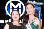 Lộ gia thế khủng của Hoa hậu Lương Thùy Linh: Mẹ làm giám đốc, giáo dục con rất nghiêm khắc