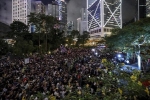 Sinh viên Hong Kong biểu tình trong đêm, kêu gọi Mỹ, Anh ủng hộ