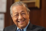 Bí quyết sống khỏe ở tuổi 94 của Thủ tướng Malaysia