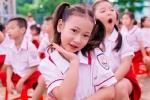 Siêu mẫu nhí Quốc tế Lee Sumi rạng rỡ trong buổi lễ khai giảng năm học 2019-2020