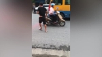 Video: Tài xế xe khách chặn đánh nhau giữa đường như phim giang hồ ở Hưng Yên