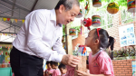 Thừa Thiên-Huế: Chủ tịch UBND tỉnh thăm, tặng quà Trung thu cho các cháu thiếu nhi