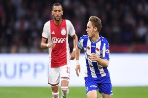 Ajax 4-1 Heerenveen: Đội bóng của Văn Hậu thua tan nát