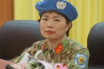 Nữ sĩ quan mũ nồi xanh Việt Nam giúp dân Trung Phi trồng trọt