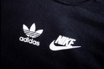 Thu giữ hàng trăm bộ quần áo Adidas, Nike nhái tại Lạng Sơn